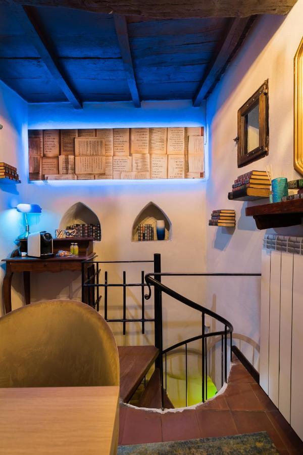Opera Suites - Le Notti Bianche Calcata Exteriör bild