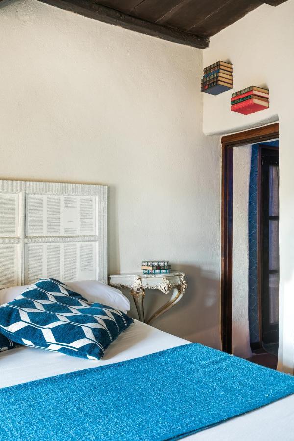 Opera Suites - Le Notti Bianche Calcata Exteriör bild