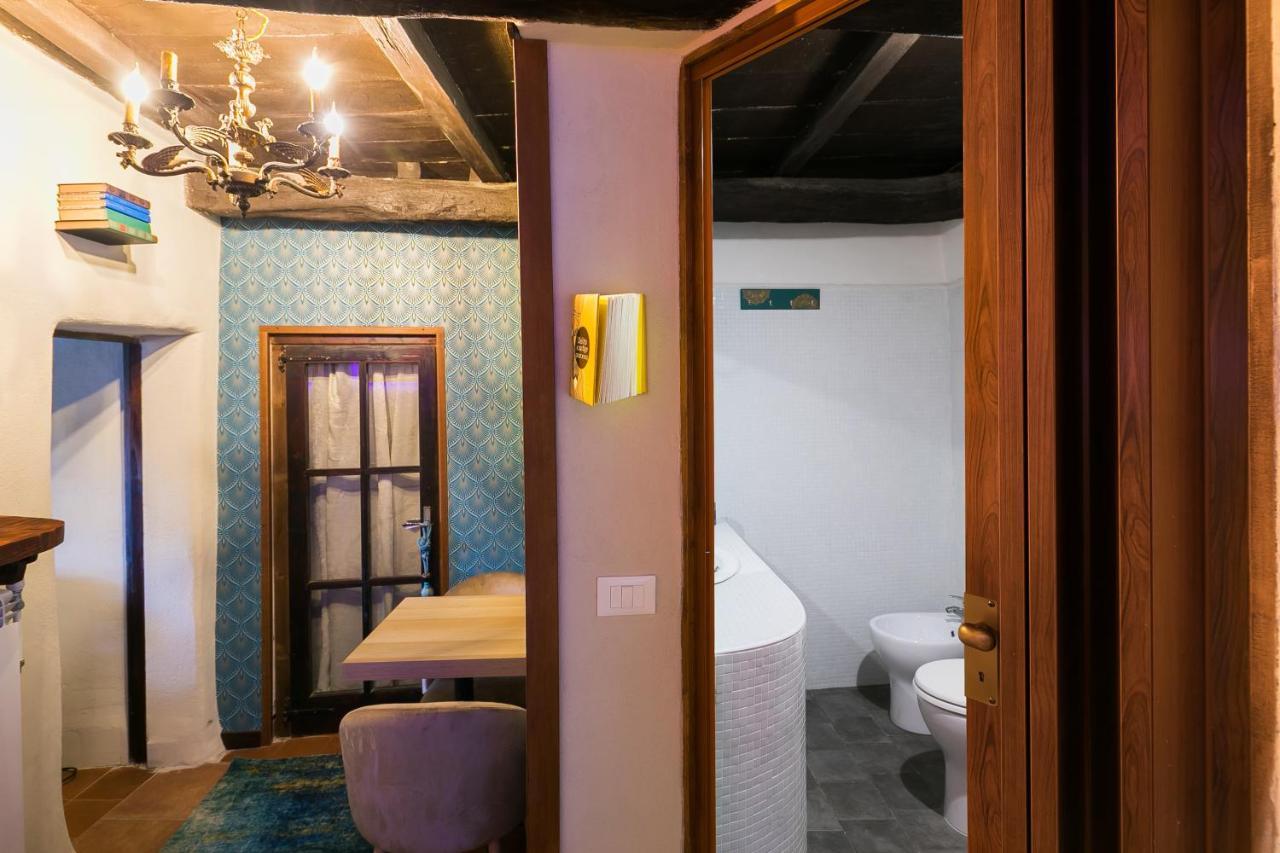 Opera Suites - Le Notti Bianche Calcata Exteriör bild
