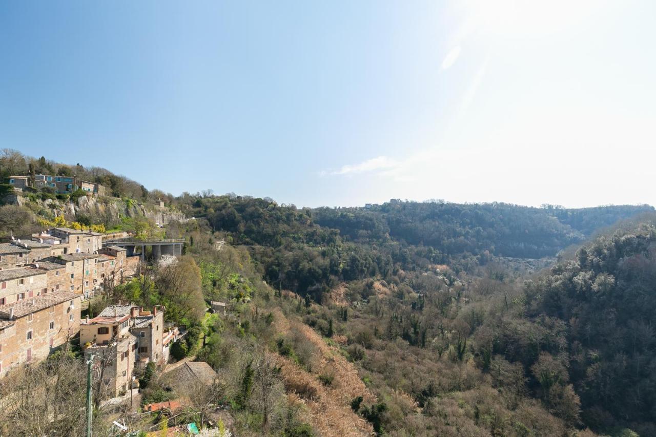 Opera Suites - Le Notti Bianche Calcata Exteriör bild